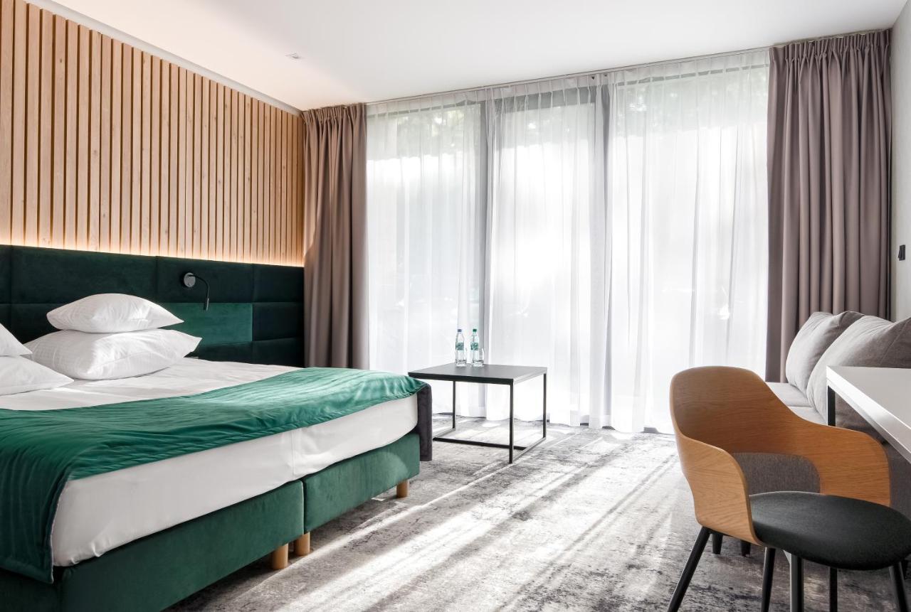 Szumy Park Hotel & Restaurant Susiec Bagian luar foto